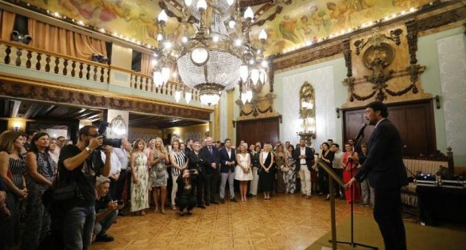 El alcalde anima a respaldar el nuevo proyecto del Real Liceo Casino de Alicante