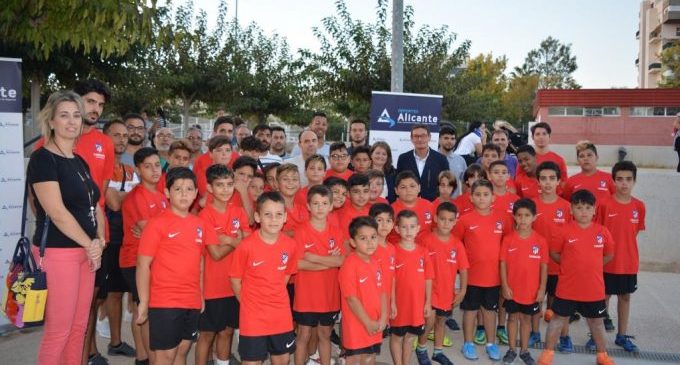 Ampliació de l'Escola Social de Futbol a Alacant