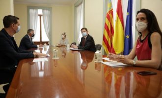 Ximo Puig reitera el compromiso de la Generalitat con la comarca de la Vega Baja y anuncia la presentación del documento final del Plan Vega Renhace antes de final de verano