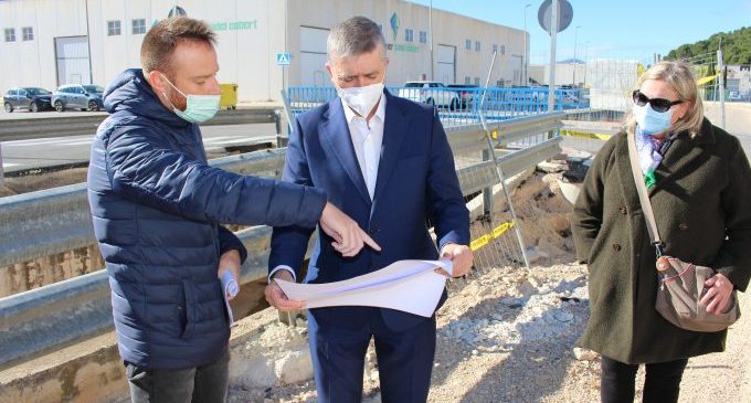 Climent: "Hem destinat més de 2 milions d'euros per a 14 projectes empresarials de millora de polígons de la Marina Alta"