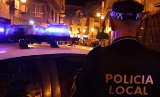 La Policia Local d'Elx deté a un home per agredir i insultar a la seua parella