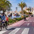 La avenida Armada Española de Benidorm se convertirá en una Zona Peatonal de Bajas Emisiones
