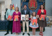 La Revista Festa de Fogueres "investiga y rescata la historia de las Hogueras"