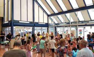 Els Mercats Municipals d'Elda celebren la festa de benvinguda de l'estiu