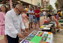 Orihuela regulariza el mercadillo artesanal de Aguamarina