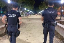 La nit amb més afluència i participació de persones en Fogueres transcorre amb normalitat i sense macrobotellons a Alacant
