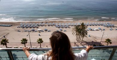 Els hotels del litoral de la Comunitat Valenciana parteixen amb una previsió del 81,7% per al mes d'agost