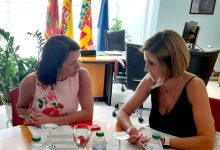 Carolina Gracia es reuneix amb la Directora General de Ports per al projecte de Mirador a la platja Barranco Rubio
