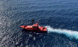 Interceptan a 13 personas a bordo de una patera cerca de la costa de Calpe