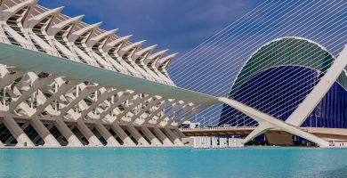 Els majors de 60 anys d'Elx podran viatjar gratis a la Ciutat de les Arts i les Ciències de València