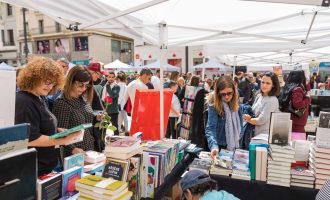 Celebrar Sant Jordi a Alacant: llibres, roses i dracs