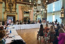 Barcala y Dolors Montserrat abogan por medidas de conciliación en un encuentro con mujeres empresarias
