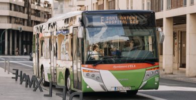 Elx activa el pagament amb targeta en els autobusos urbans