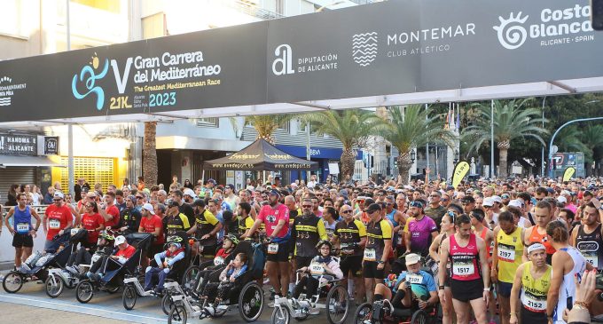 Más de 3.000 corredores se dan cita en la V Gran Carrera del Mediterráneo