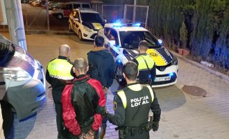 Dos detinguts a Sant Vicent per l'atracament a una farmàcia amb una pistola simulada i un ganivet
