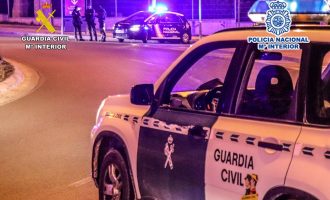 Detienen a dos jóvenes acusados de una veintena de robos en coches y domicilios en Benidorm y El Albir