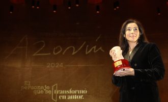 Cristina López Barrio firmarà l'últim Premi Azorín en la caseta de l'Institut Gil-Albert de la Fira del Llibre